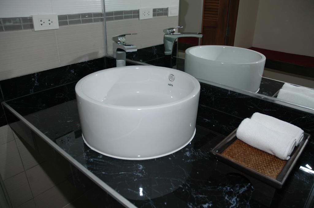 Nong Prue East Shore Pattaya Resort מראה חיצוני תמונה