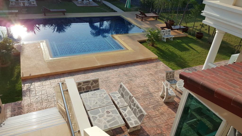 Nong Prue East Shore Pattaya Resort מראה חיצוני תמונה